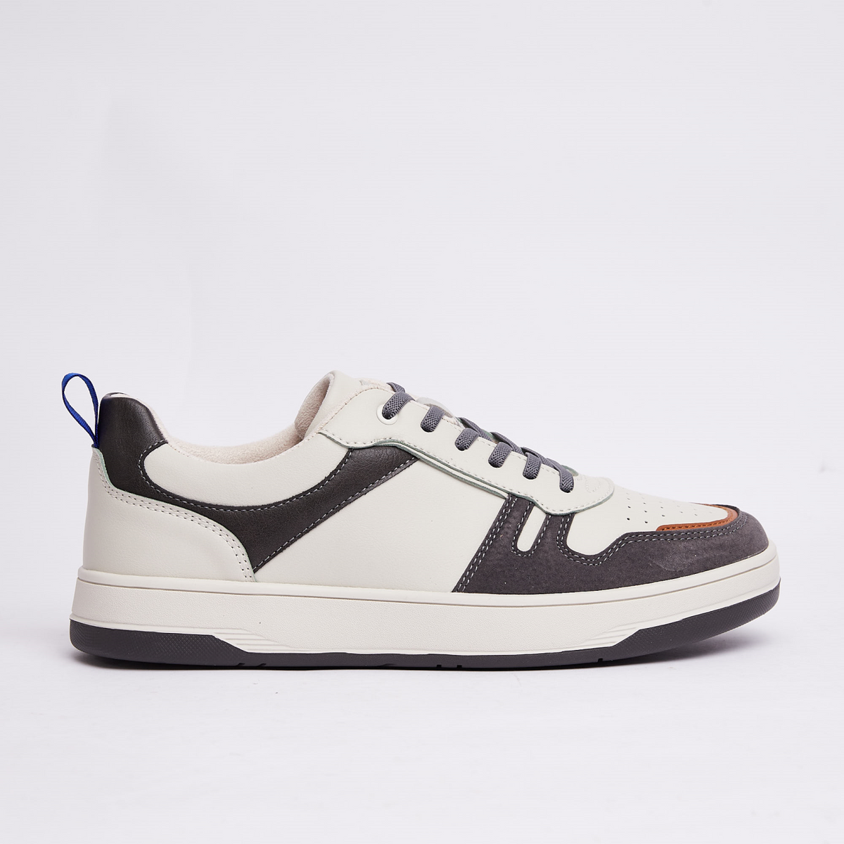 LUXE STREET SNEAKER 