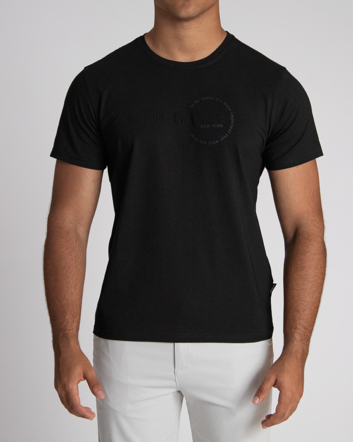 REMERA CUELLO REDONDO KENNETH COLE 