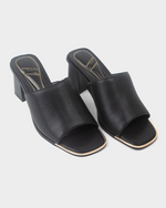 ELAINA MULE  KENNET COLE   